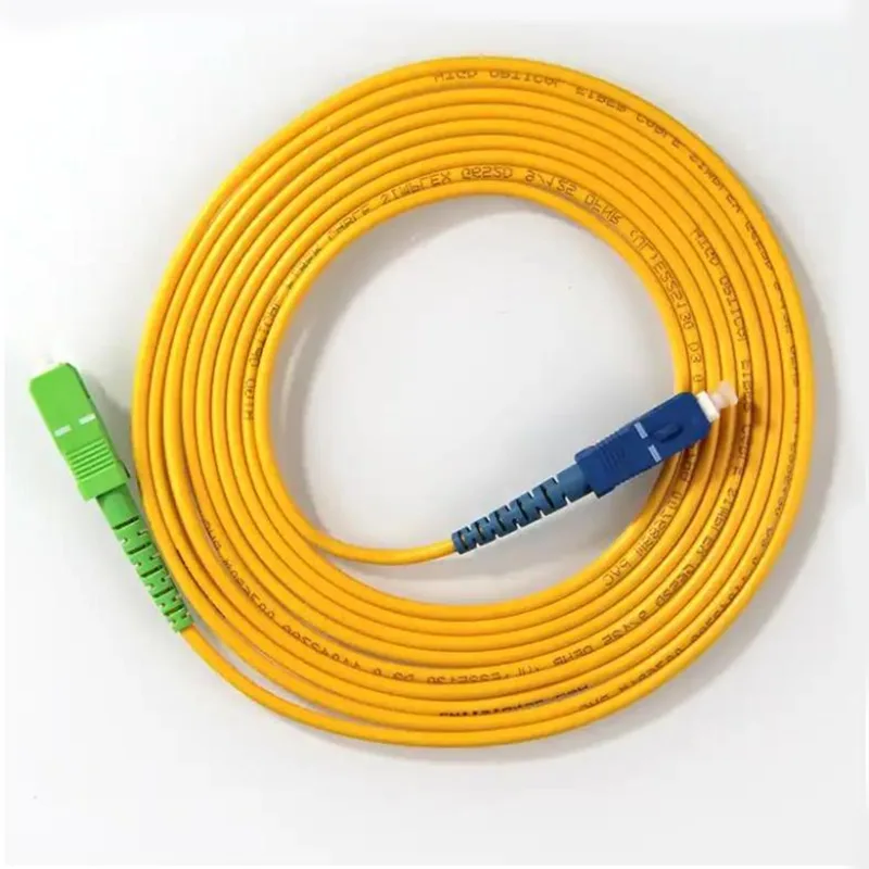3 մմ կլոր մալուխ SC / APC- SC / UPC կարկատել լարերը
